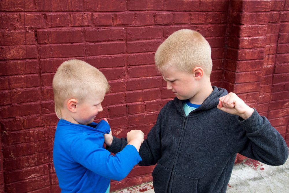 Anak Suka Memukul, Ini Tips Menanganinya