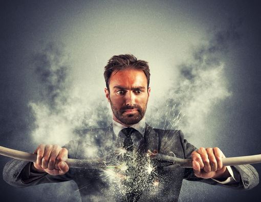 Inilah Pertolongan Pertama pada Korban Tersengat Listrik