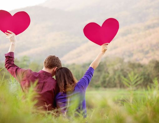 Apakah Cinta pada Pandangan Pertama Sungguh Ada?