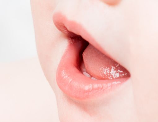 Mulut Bayi Berbau Harum, Ini Alasan Medisnya!