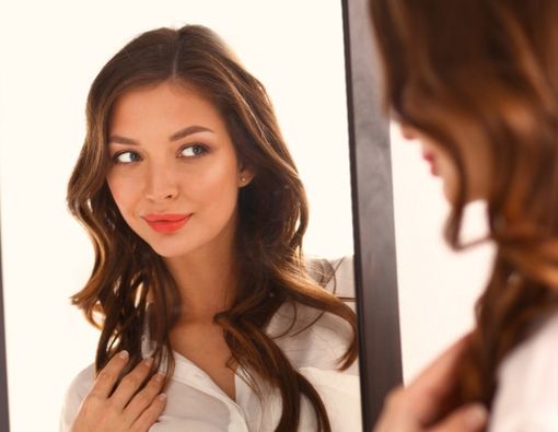 Rela Berkorban Demi Cantik, Normal atau Termasuk Gangguan Mental?