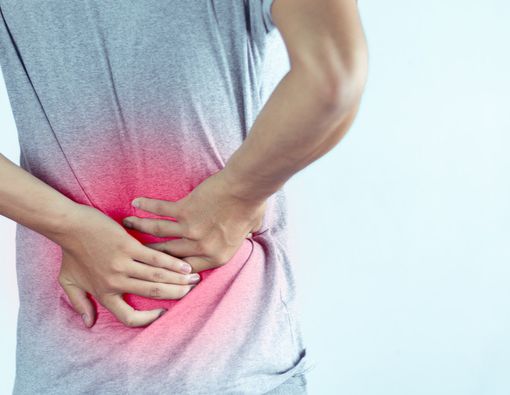 Selalu Sakit Punggung, Apakah Itu Gejala Kanker Ginjal