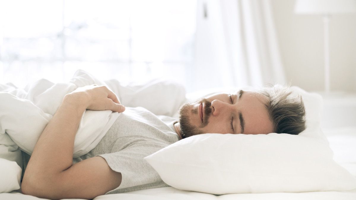 Benarkah Tidur Siang Turunkan Risiko Serangan Jantung dan Stroke?