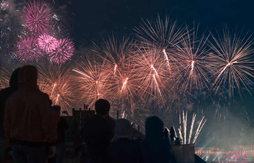 5 Dampak Negatif Kembang Api bagi Kesehatan (Happyphotons/Shutterstock)