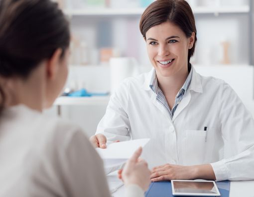 5 Alasan Mengapa Orang Indonesia Senang Berobat ke Luar Negeri