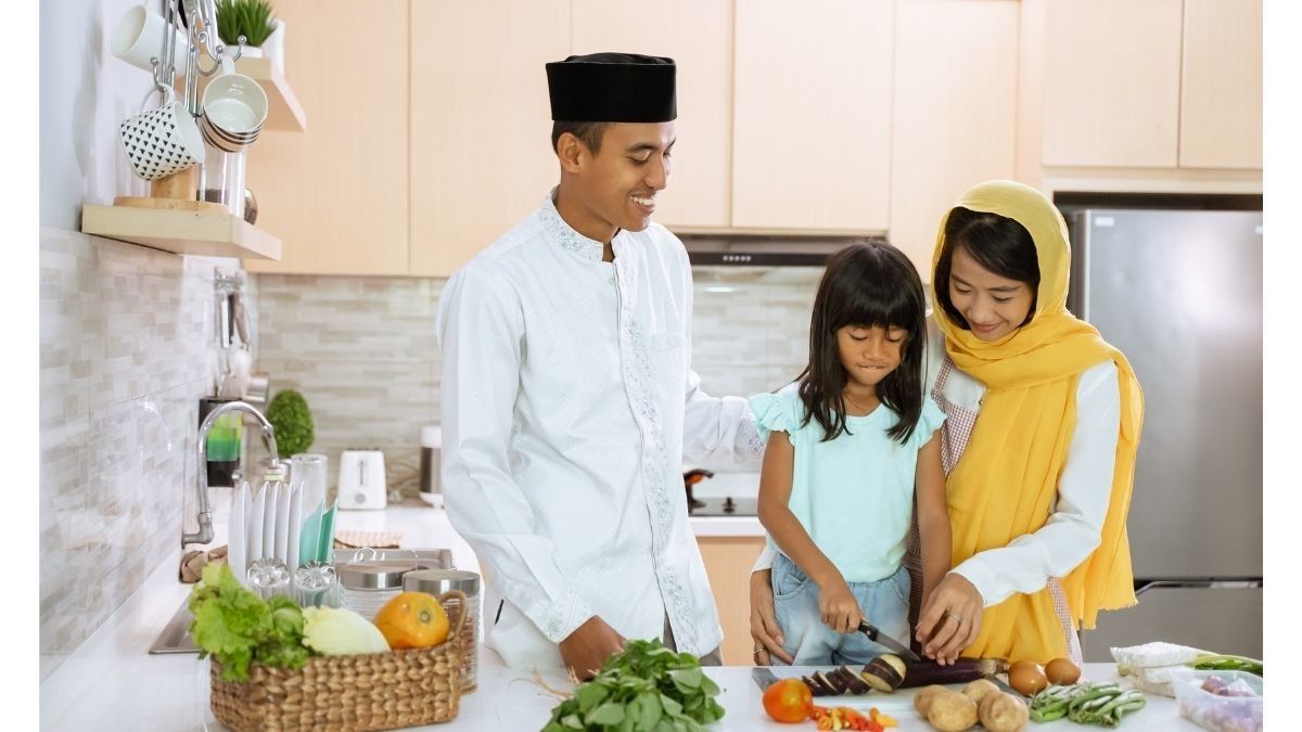 Tips Mengenalkan dan Melatih Puasa pada Anak Autisme
