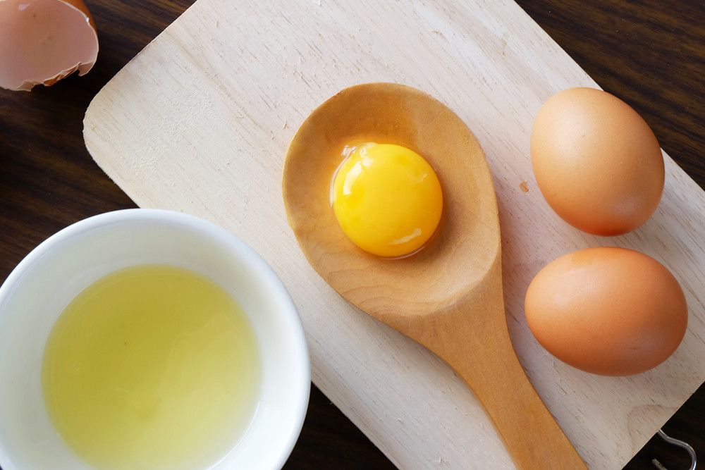 Mana Lebih Sehat, Kuning Telur Berwarna Pucat atau Oranye?
