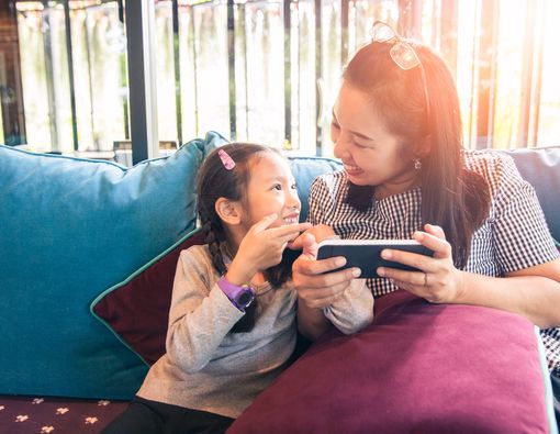 Kenali Baik Buruk Sharenting, Fenomena Baru Dunia Parenting