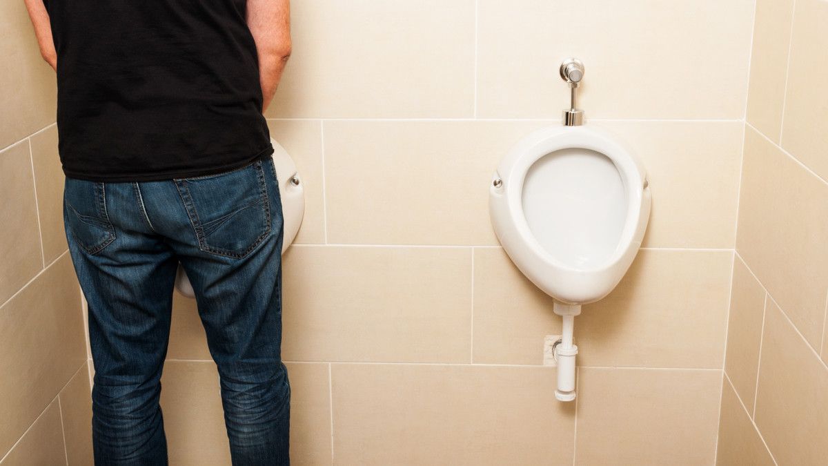 Kenali 8 Penyebab Anda Sering Beser (Pop-Paul-Catalin/Shutterstock)