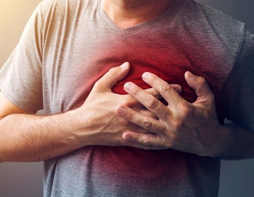 Hubungan antara Benjolan di Tangan dan Infeksi Jantung