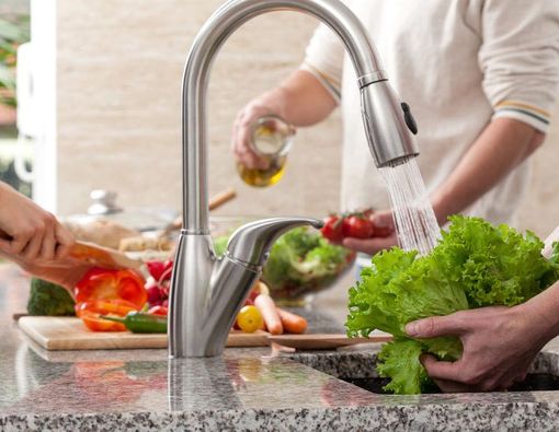 Pentingnya Mencuci Sayur Sebelum Dikonsumsi