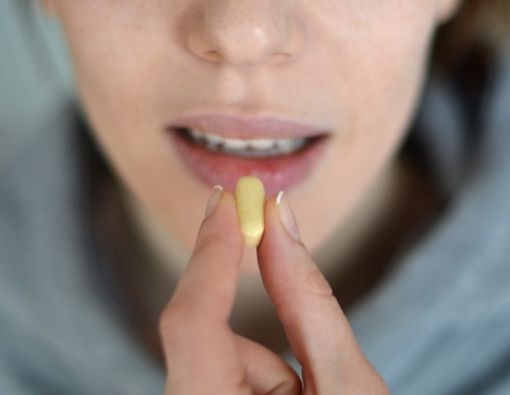 Efek Samping Obat Terhadap Kesehatan Mulut dan Jaringan di Sekitarnya