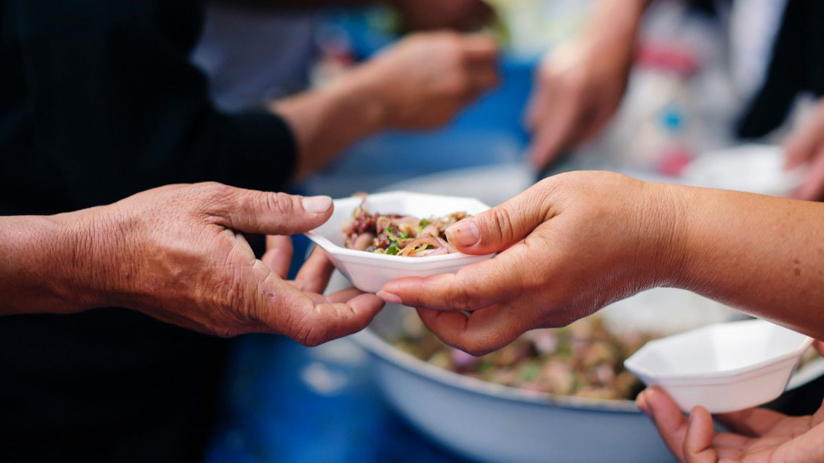 Benarkah Hipnotis Saat Mudik Bisa Lewat Makanan?