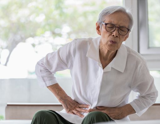 Lansia, Batasi Makanan dan Minuman Ini untuk Pencernaan Sehat
