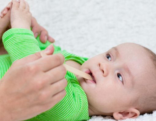 4 Cara Tepat Atasi Radang Tenggorokan pada Bayi