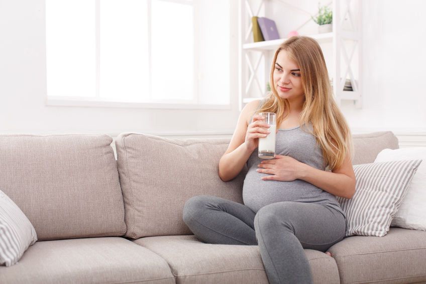 Bolehkah Wanita Hamil Minum Susu Biasa?