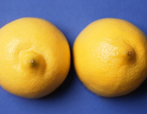 Penyebab Jerawat di Payudara dan Cara Mengatasinya