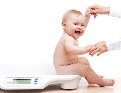 Seberapa Sering Kita Harus Menimbang Bayi?