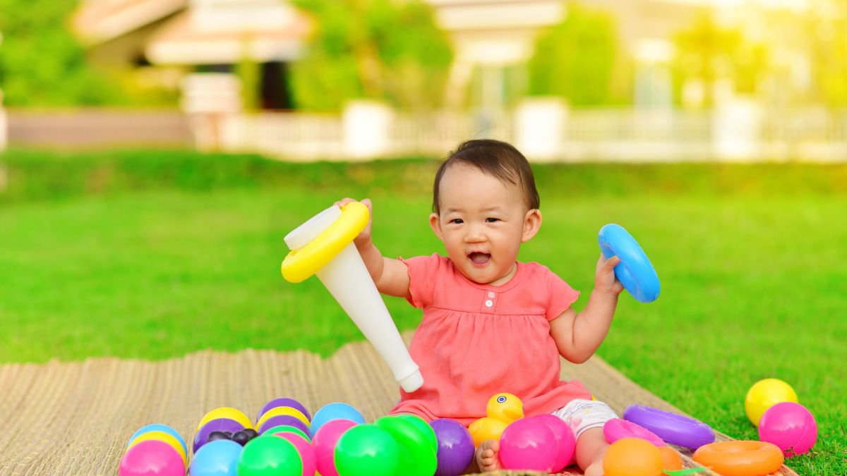 Stimulasi Bayi 12 Bulan