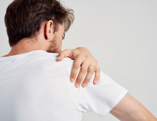 Ini Cara Hilangkan Kaku pada Bahu