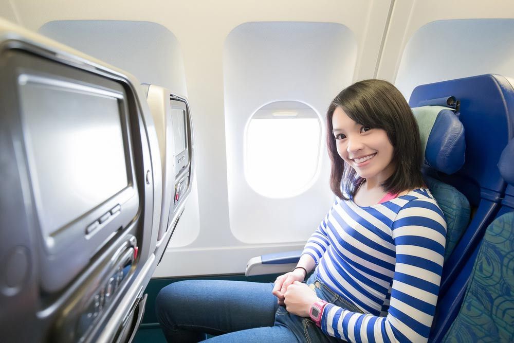 Mengapa Saat Pesawat Take Off dan Landing Kursi Harus Tegak?