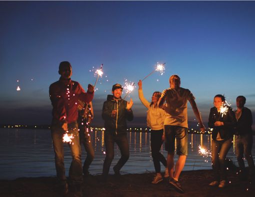 Merayakan Tahun Baru di Keramaian? Waspadai 5 Risiko Kesehatan Ini