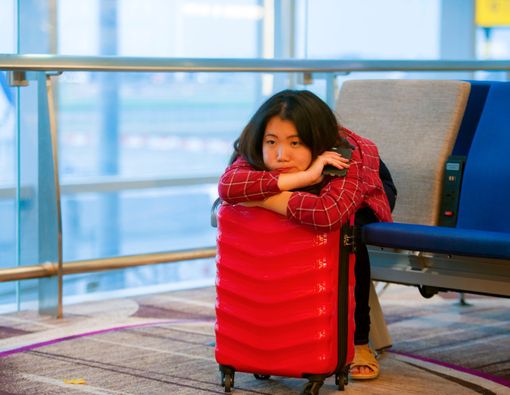 8 Cara Hindari Jet Lag Saat Traveling