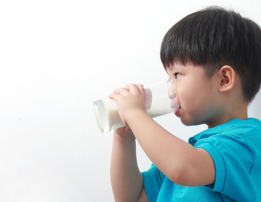 Kenali Gejala Intoleransi Laktosa pada Anak