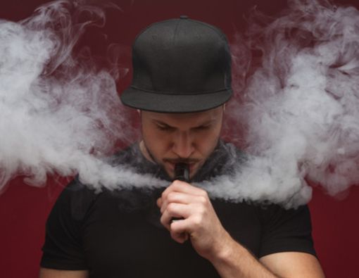 Jangan Salah, Rokok Elektrik Sama Buruknya dengan Tembakau