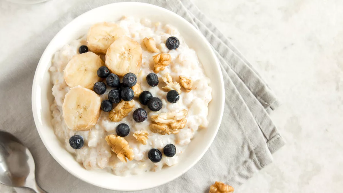 Awas, Kesalahan Saat Makan Oatmeal Ini Justru Bikin Gemuk!
