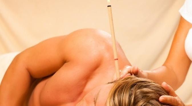 Mengungkap Bahaya di Balik Terapi Ear Candle