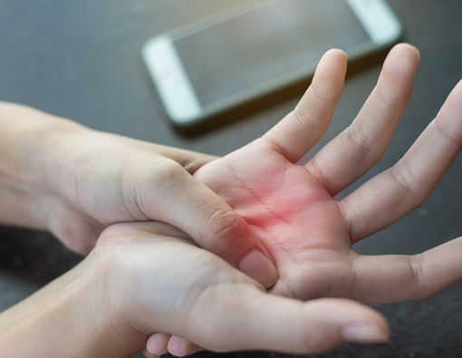 Sering Kesemutan Saat  Main Gadget? Hati-Hati Neuropati!