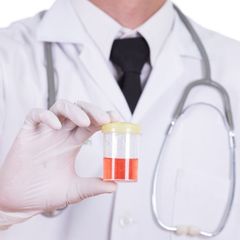Pertolongan Pertama Saat Menemukan Darah di Urine