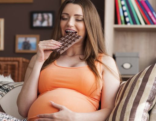 Amankah Ibu Hamil Makan Cokelat?