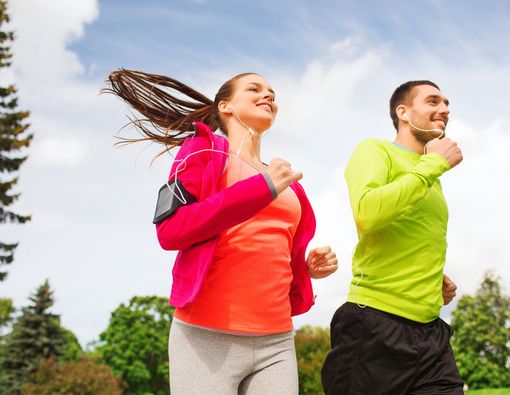 Mengenal Manfaat dan Risiko Joging Setiap Hari