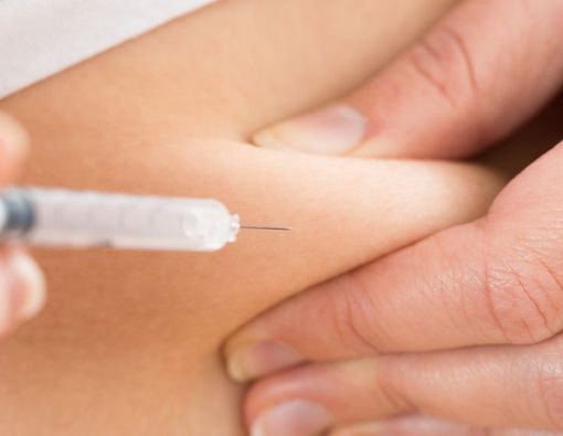 Bengkak Kebiruan di Sekitar Luka Suntikan, Berbahayakah?