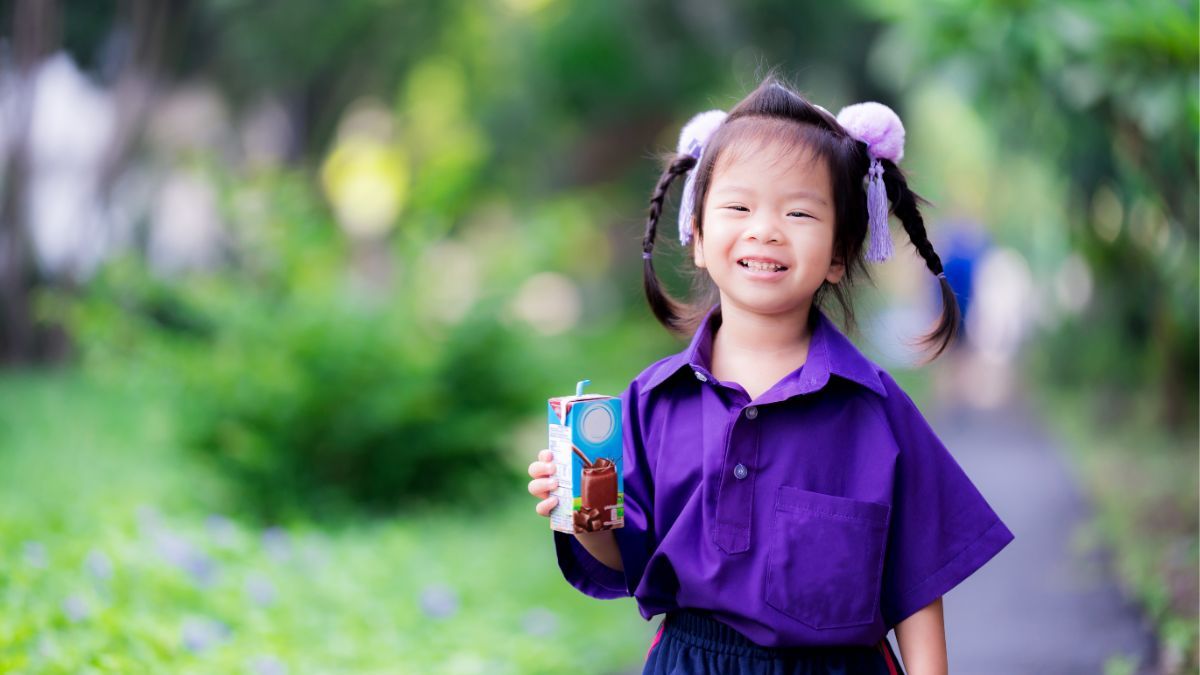 Kapan Anak Boleh Minum Susu UHT?