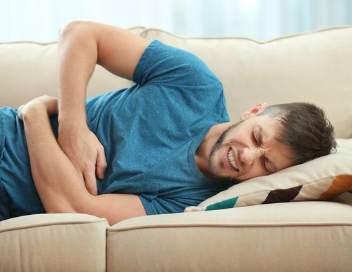 Mengapa Harus Banyak Minum Air Putih Saat Diare?