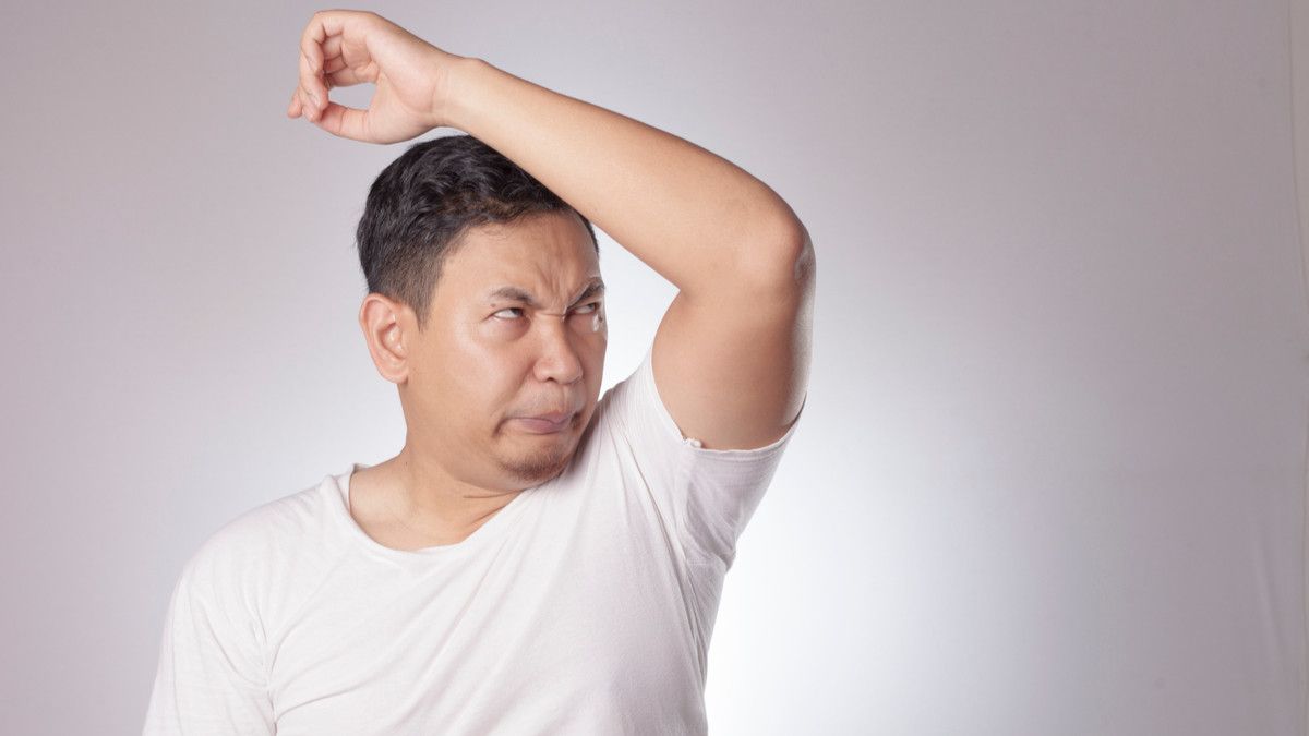Duh, Bau Badan Mengganggu? Ini 7 Cara Mengatasinya