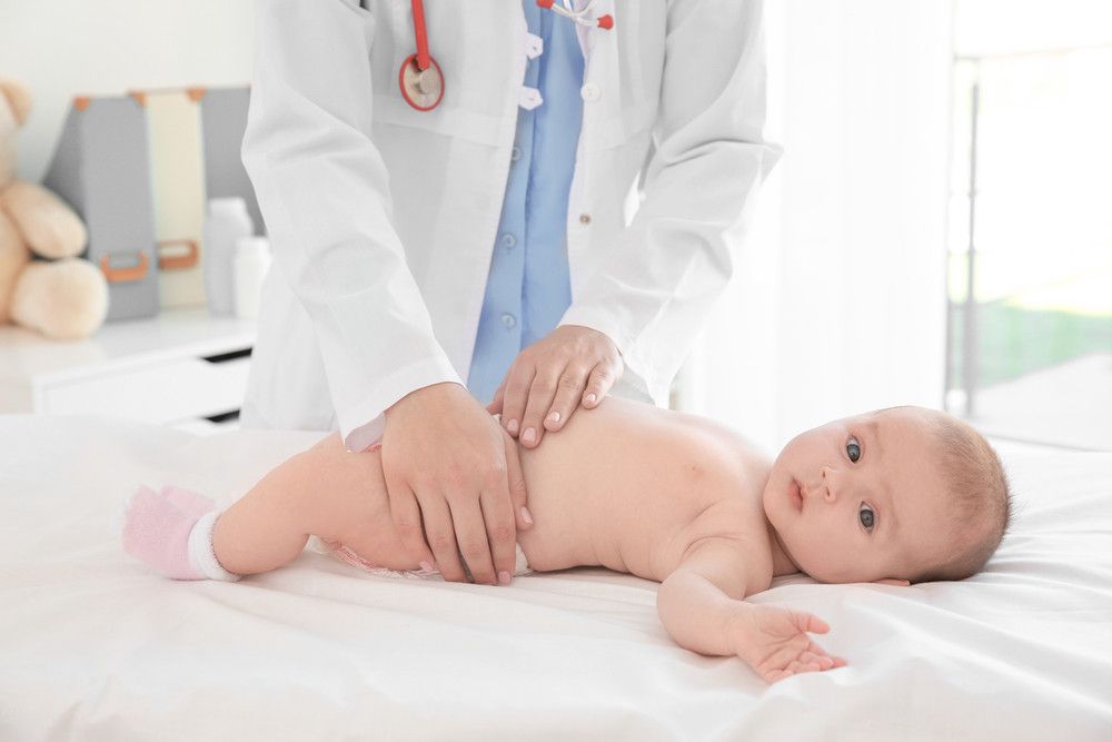 Kulit Bayi Pecah-Pecah, Perlukah Khawatir?