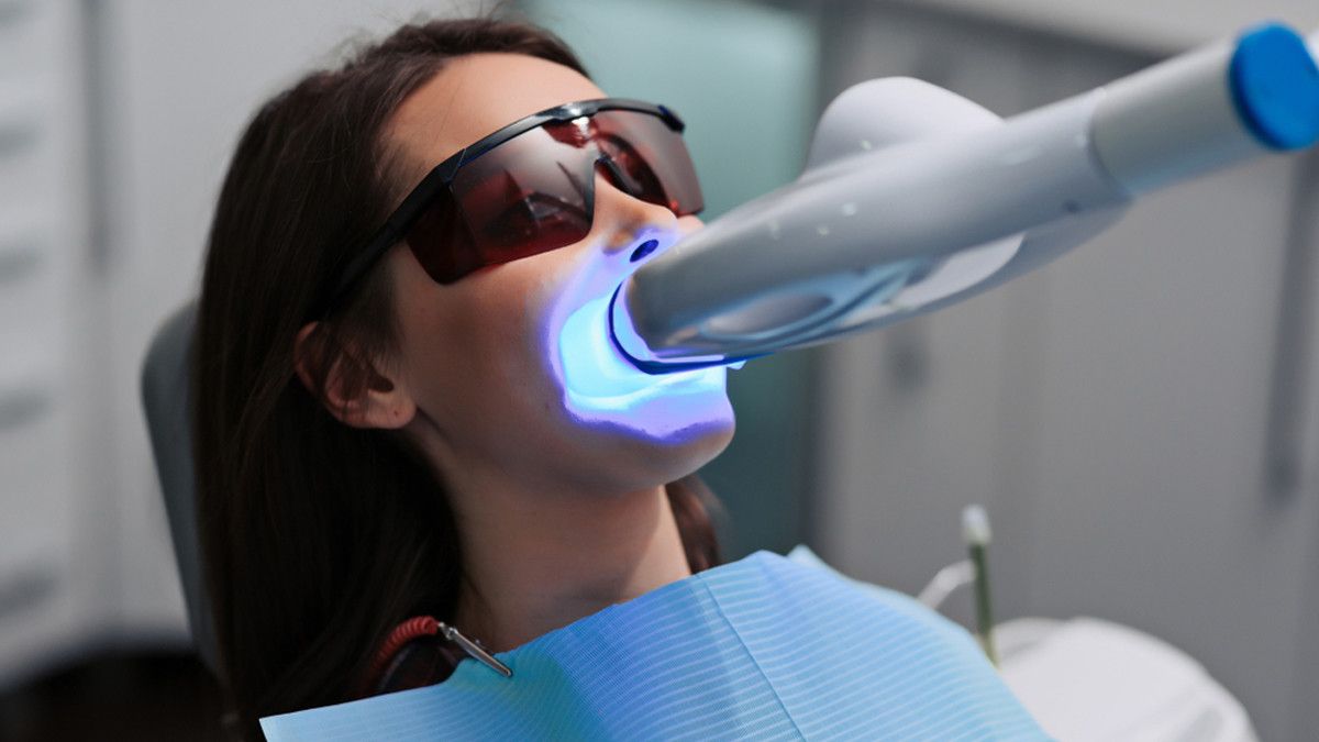 Pemutihan Gigi dengan Laser, Apakah Efektif?