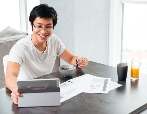 Kenali Manfaat Hybrid Working buat Kesehatan Mental