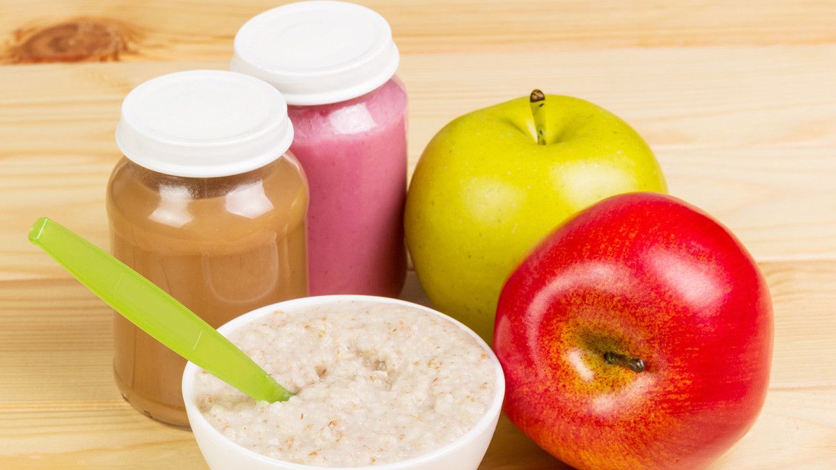 Menu MPASI Pertama si Kecil, Berikan Buah atau Serealia?