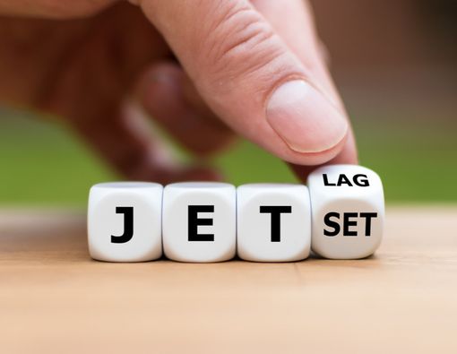 3 Tips Kurangi Gejala Jet Lag yang Bisa Anda Coba