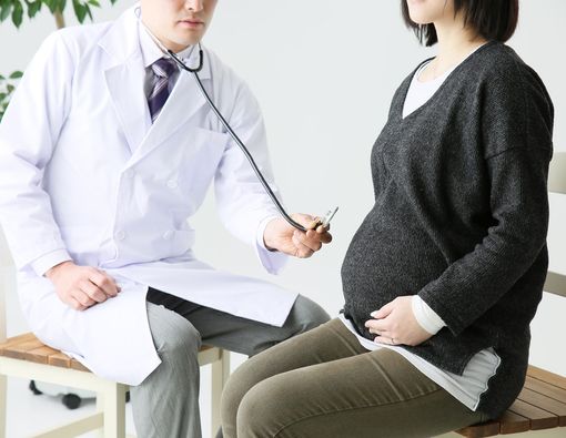 Ibu Hamil Jatuh Terduduk, Apa Risikonya?