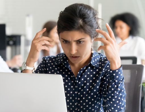 9 Cara Mengatasi Stres di Kantor