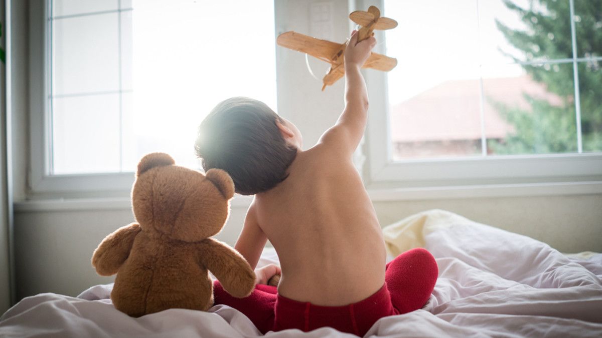 Usia Berapa Anak Dapat Ditinggal Sendirian di Rumah?