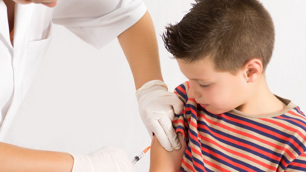 Imunisasi Teratur Bisa Bikin Anak Cerdas?