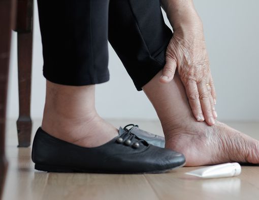 6 Langkah Perawatan Kaki yang Wajib Dilakukan Penderita Diabetes