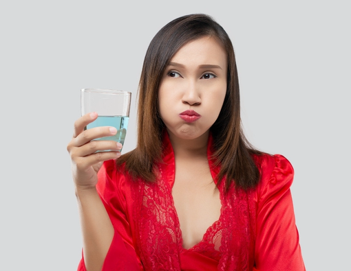 Efektifkah Penggunaan Mouthwash untuk Atasi Karang Gigi?